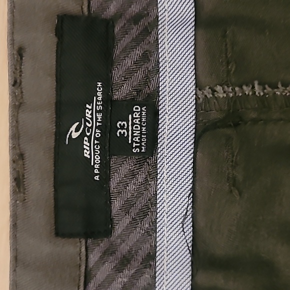Rip Curl shorts size 33 - Picture 2 of 3